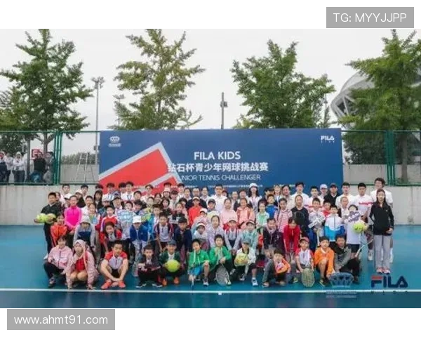 2025北京晚报百队杯青少年篮球赛圆满收官少年热血挥洒赛场展青春风采