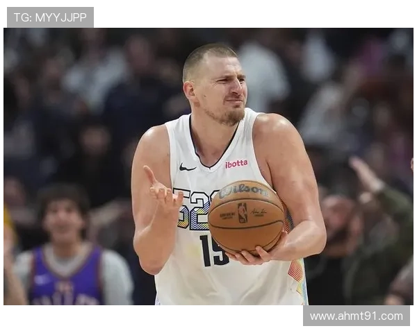 约基奇成NBA历史首位三项数据均列赛季前3的球员掘金揭幕战引关注 约基奇成NBA历史首位三项数据均列赛季前3的球员掘金揭幕战引关注